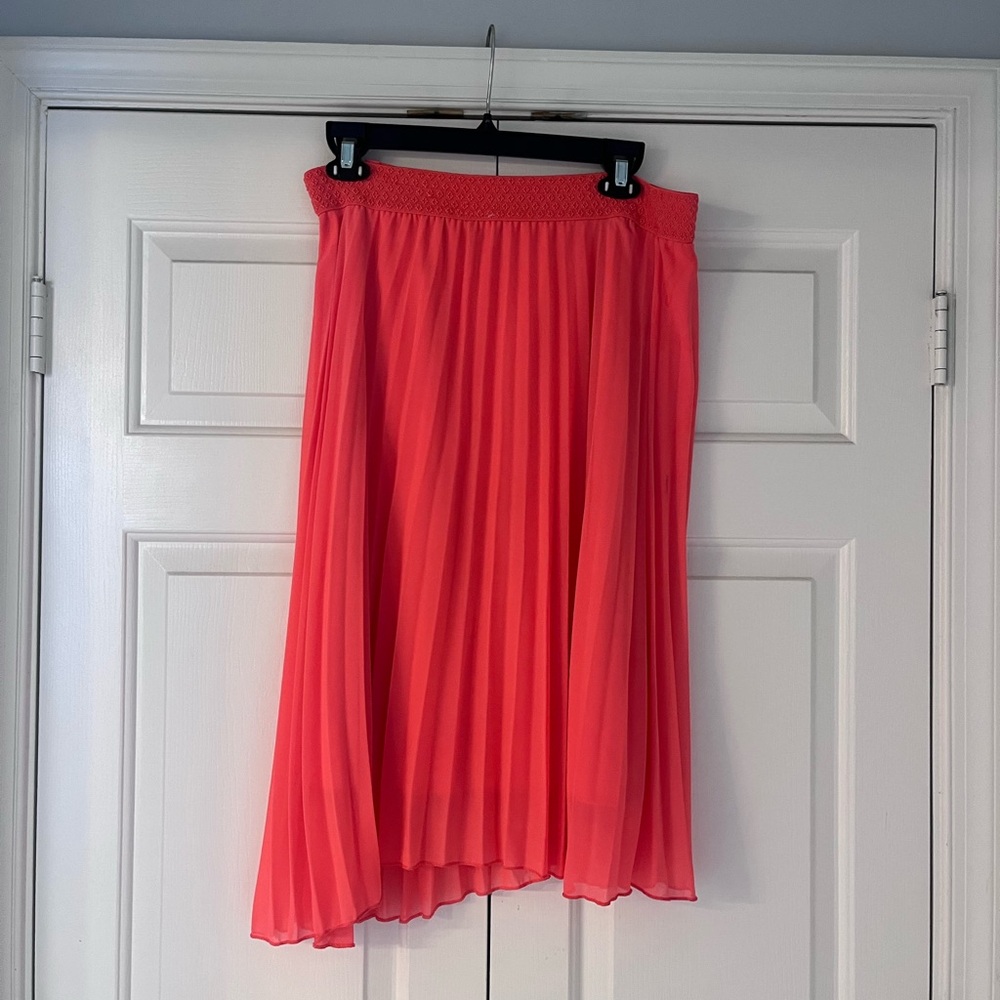 Beautiful Spring Skirt (L)